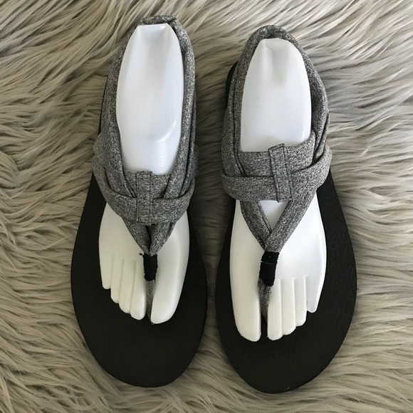 skechers fabric sandals